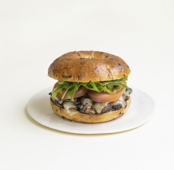 Grilled Mushrooms With Cheese & Caramelised Onion Bagel'wich